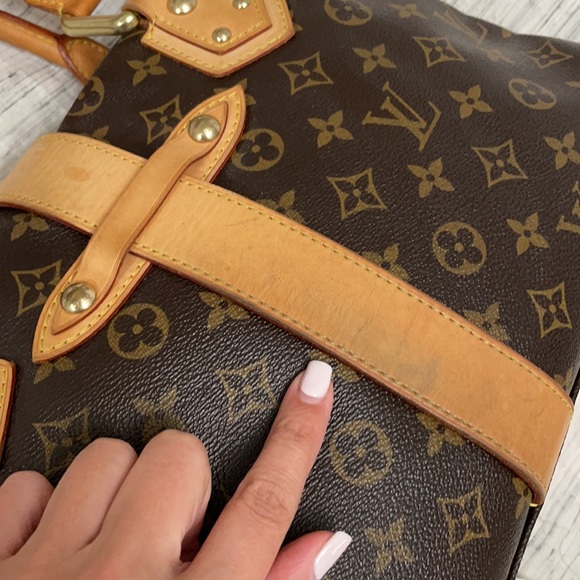 Authentic Louis Vuitton Manhattan GM handbag - Picture 9 of 11